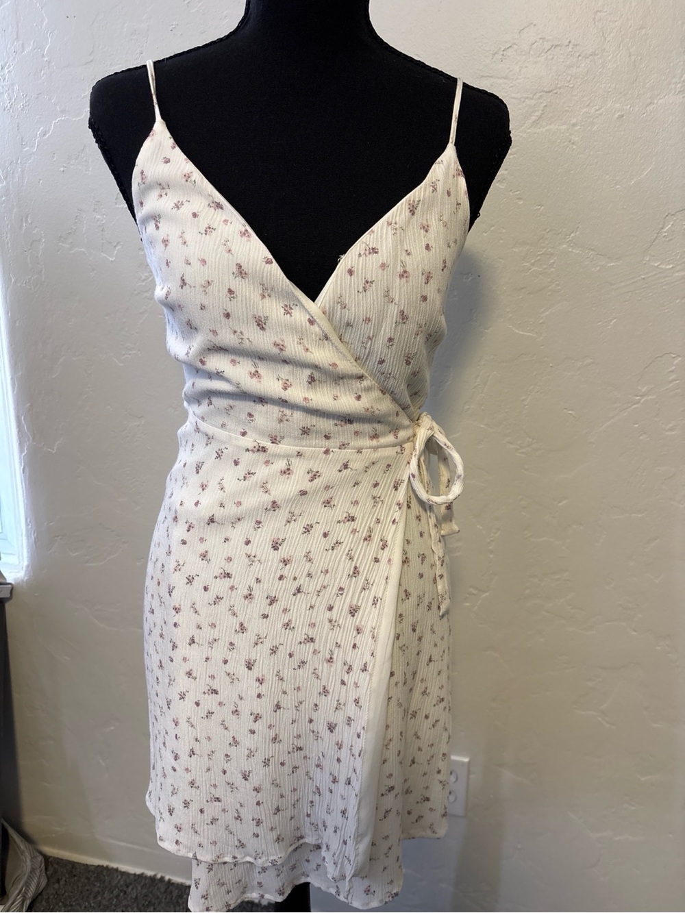 Hollister Cream Floral Wrap Mini Dress